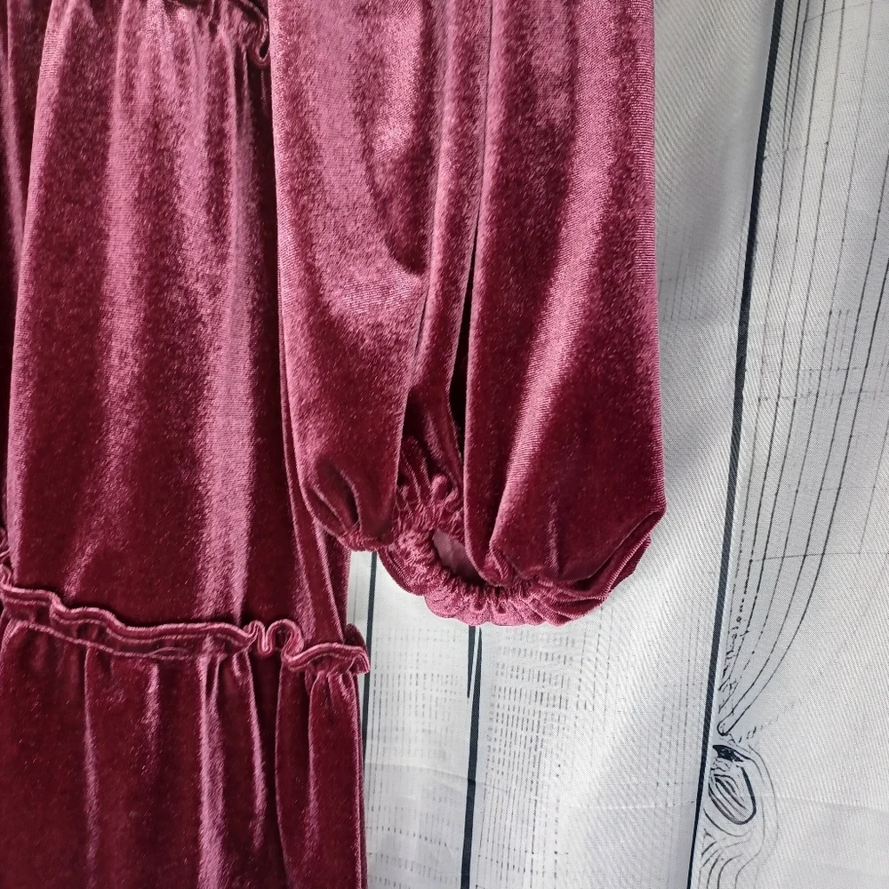 Betsey Johnson V-neck Mini Velvet Long Sleeve Dress in Burgundy - Picture 4 of 13